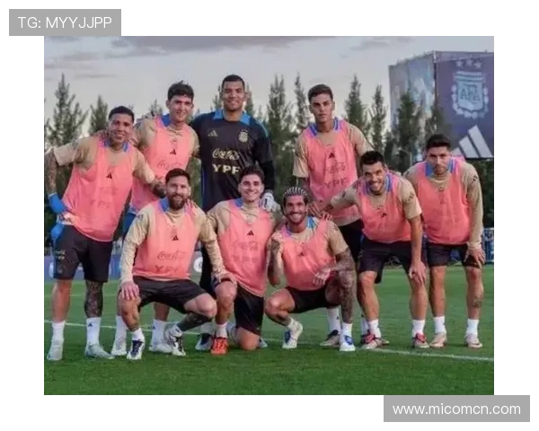 足球巨星联名盛宴多位传奇球员名字组合引发球迷热议与期待